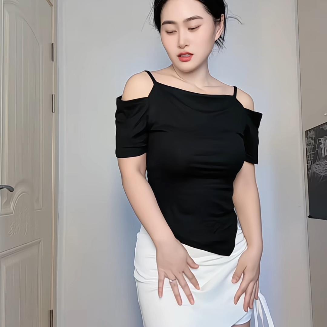 宫小妞💃