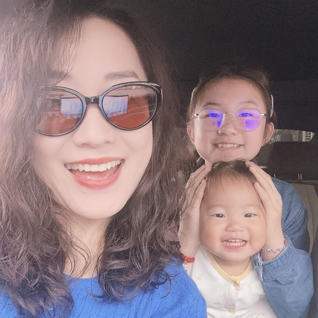 两个公主👸👸的麻麻