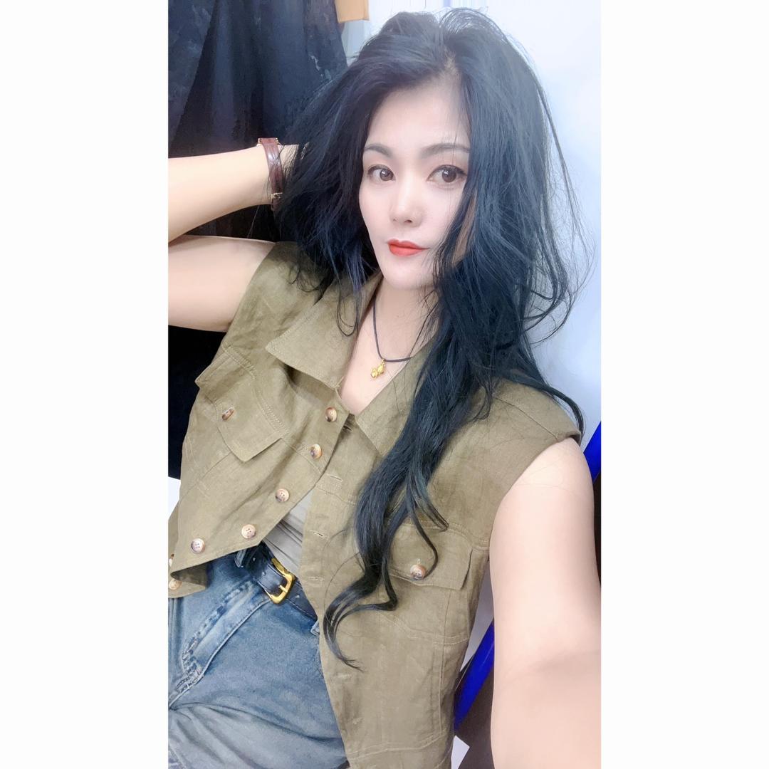 番茄小姐、女装店👚