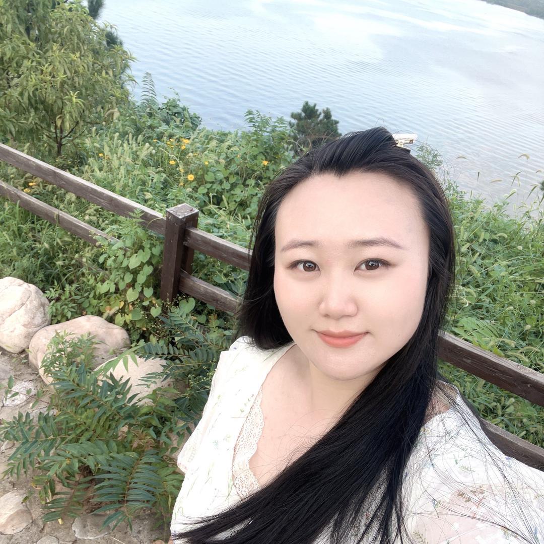 钺儿 念月