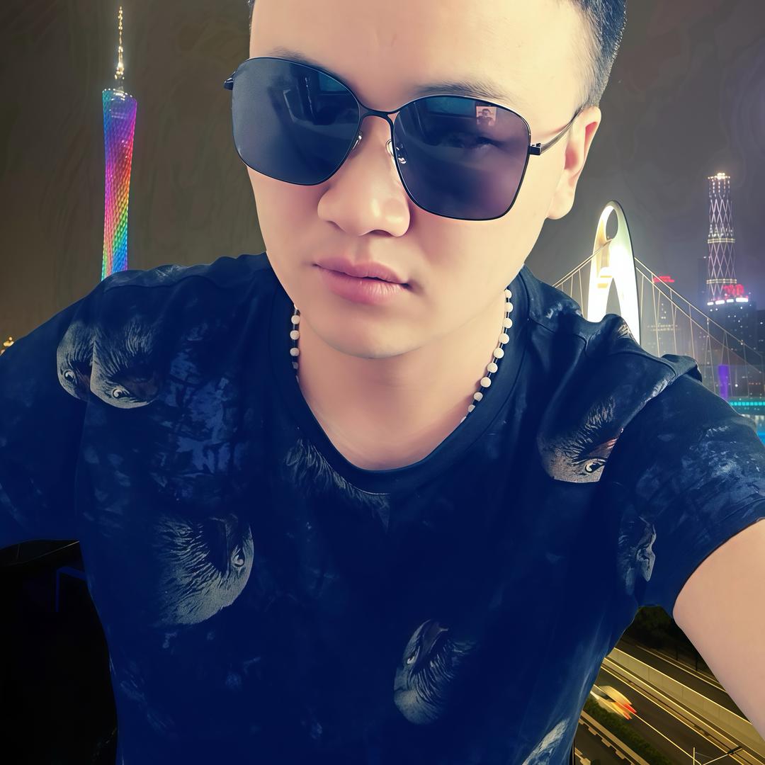 奔走的杨哥