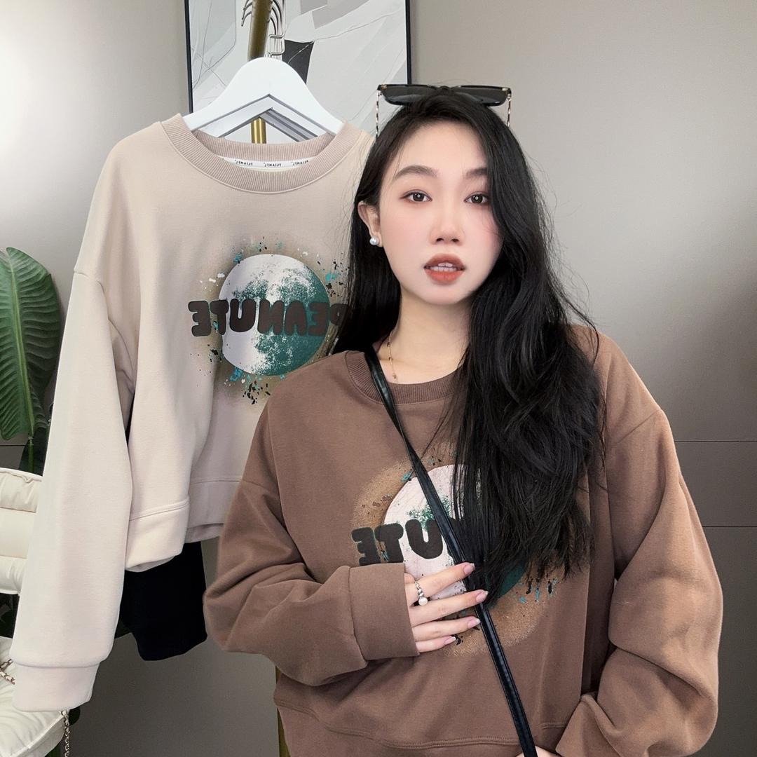 四季品质女装店