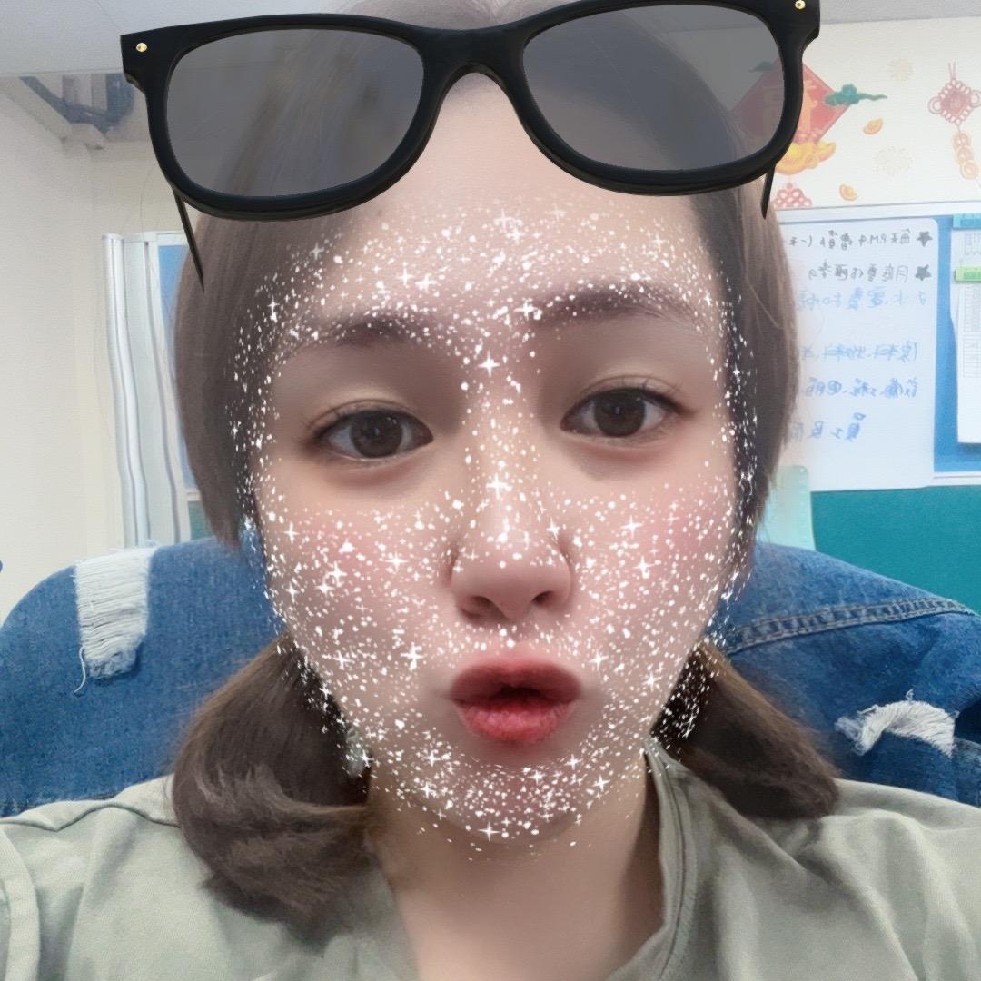 莎莎爱睡觉