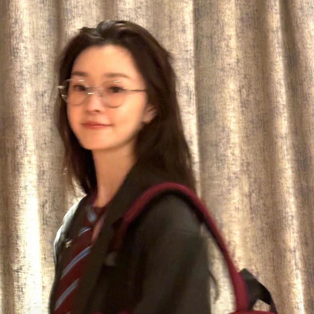 宋文轶xiaoyiyi