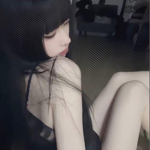 稚名由奈-