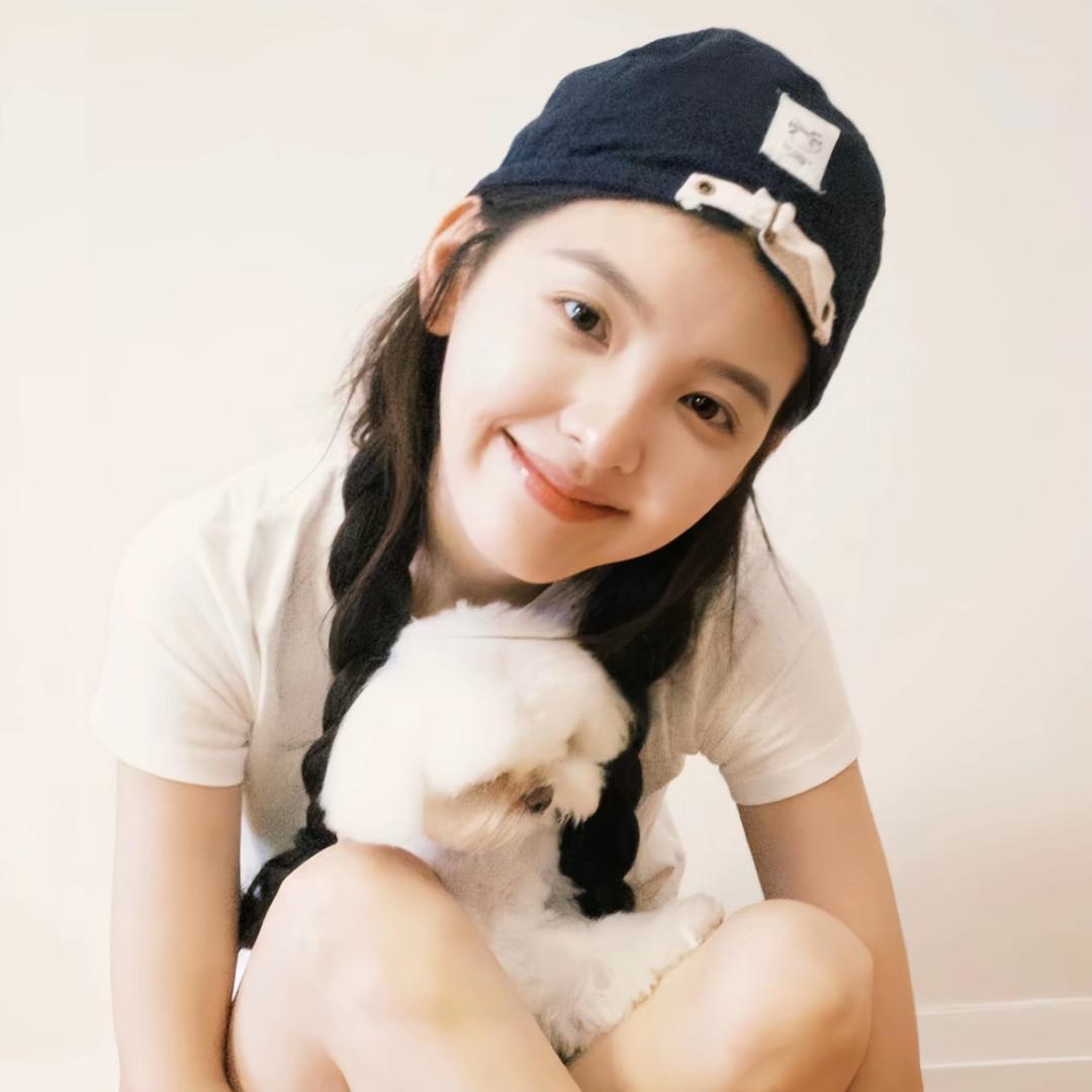 王美丽.