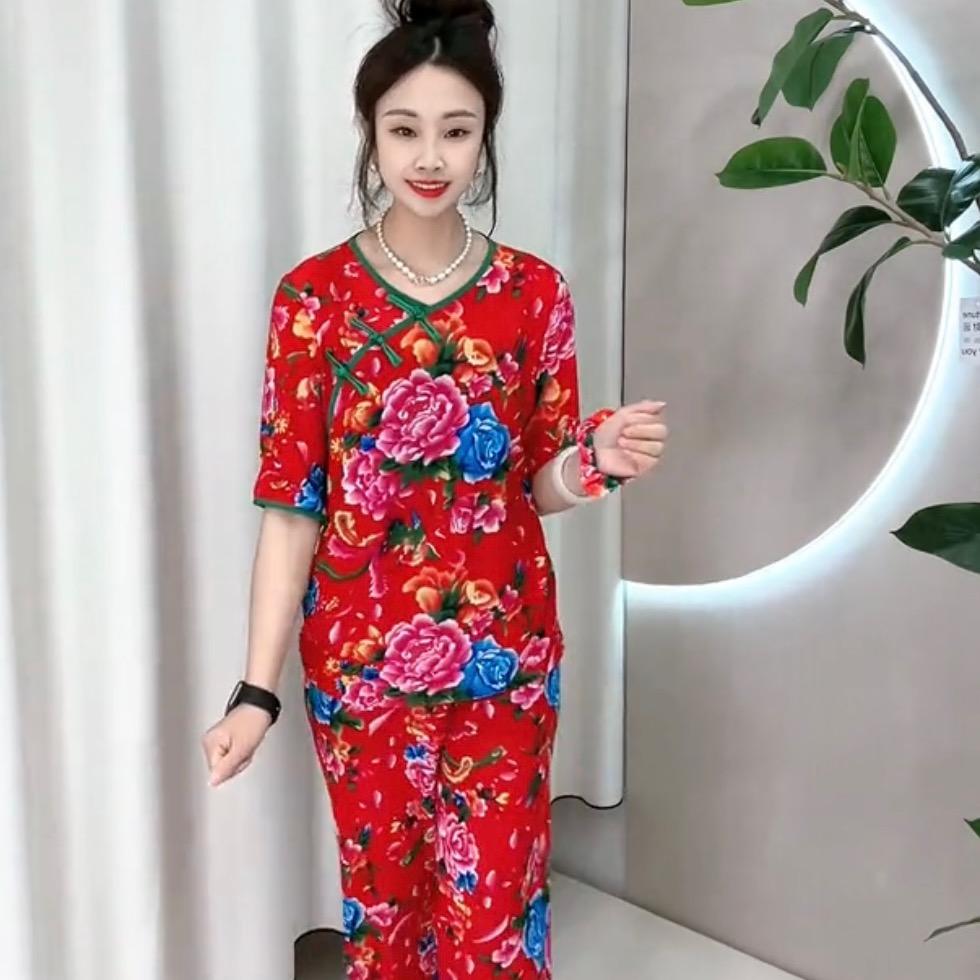 小妍妍女装店