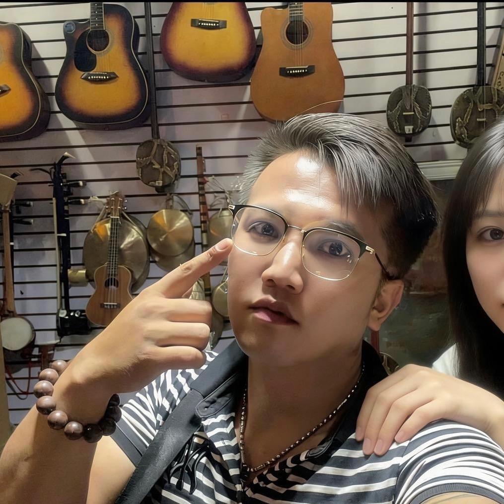 爱唱歌的业务员小呈🎙️