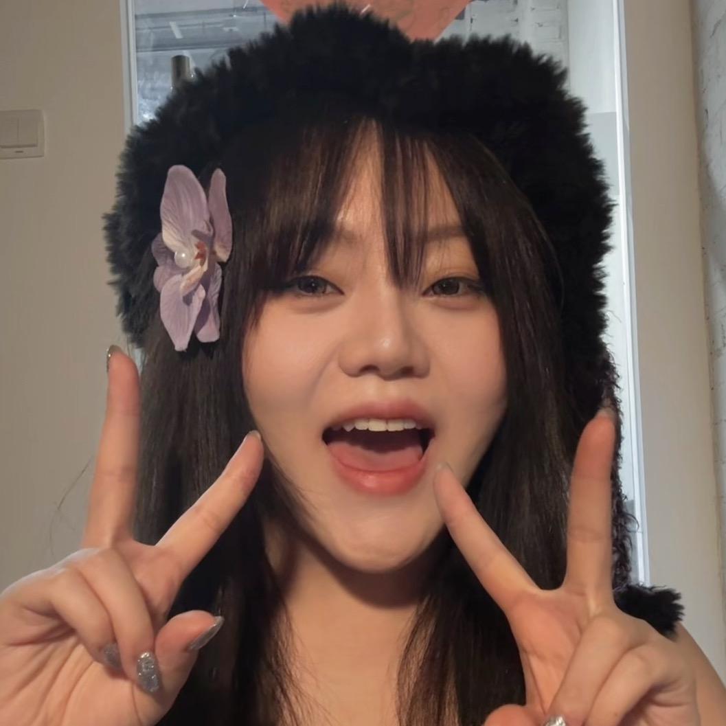 杨默依Moi