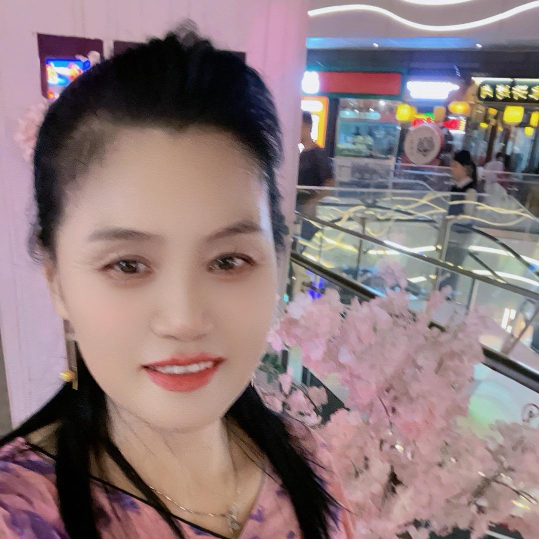 爱笑的兰花草