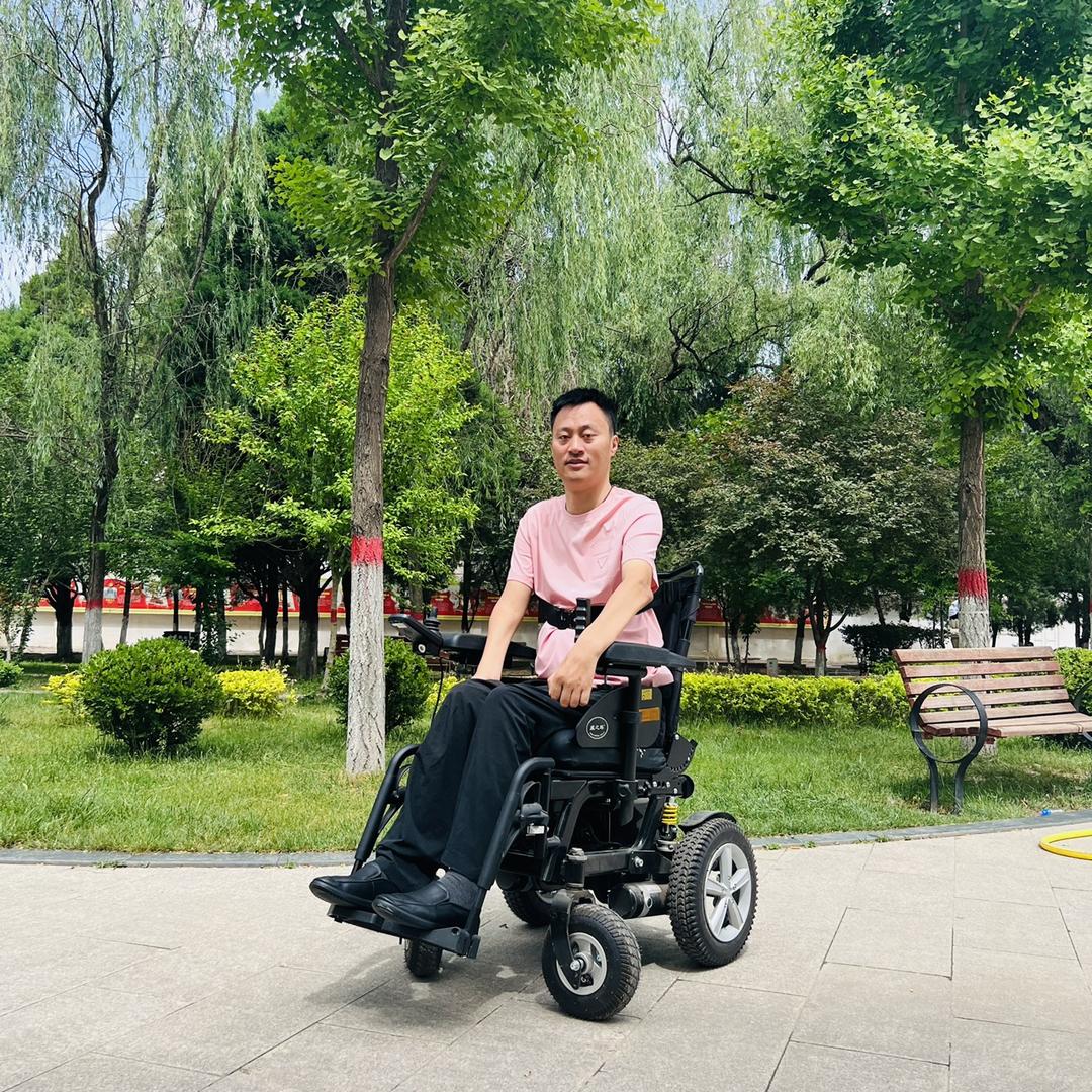 阿哲