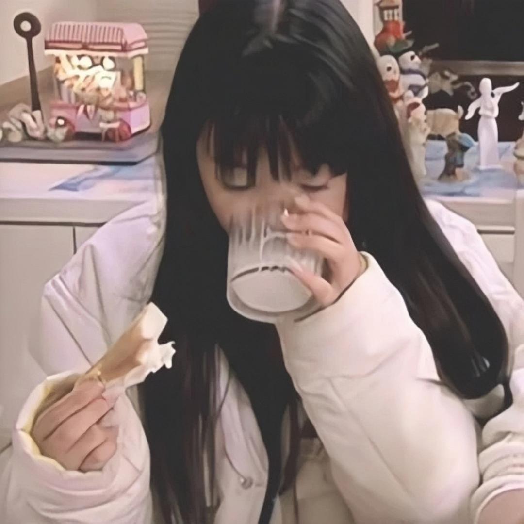 袁湘琴.