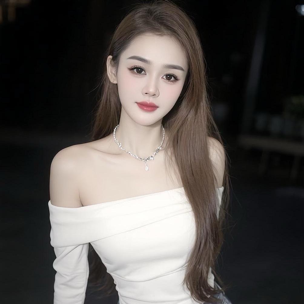 🦋ꦿ໊ 龙姑娘¹⁹⁹⁹ .