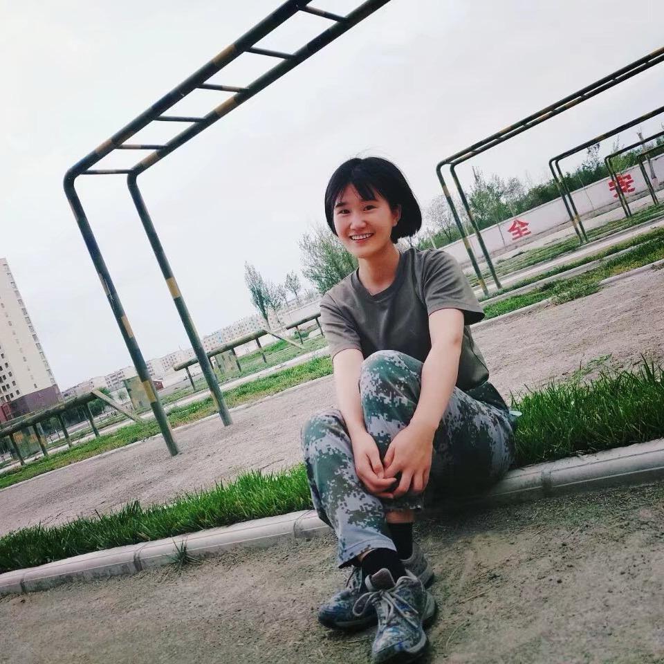 退役女兵果儿