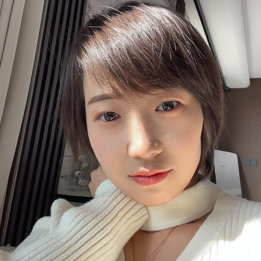 辉姐姐🧍‍♀️