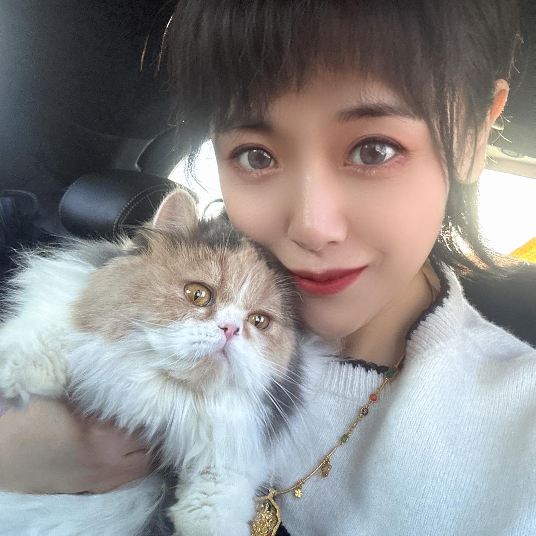小猴ʚ💋ɞ