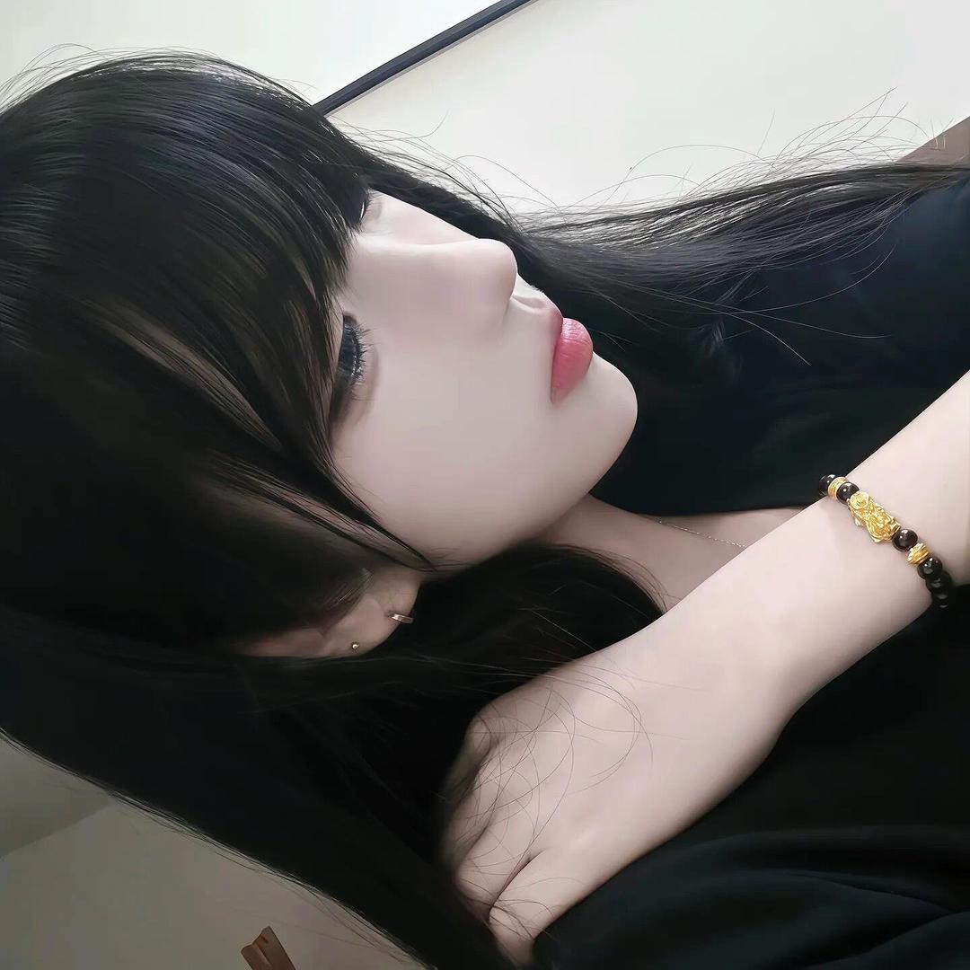 你眼角的湿润闻起来像爱