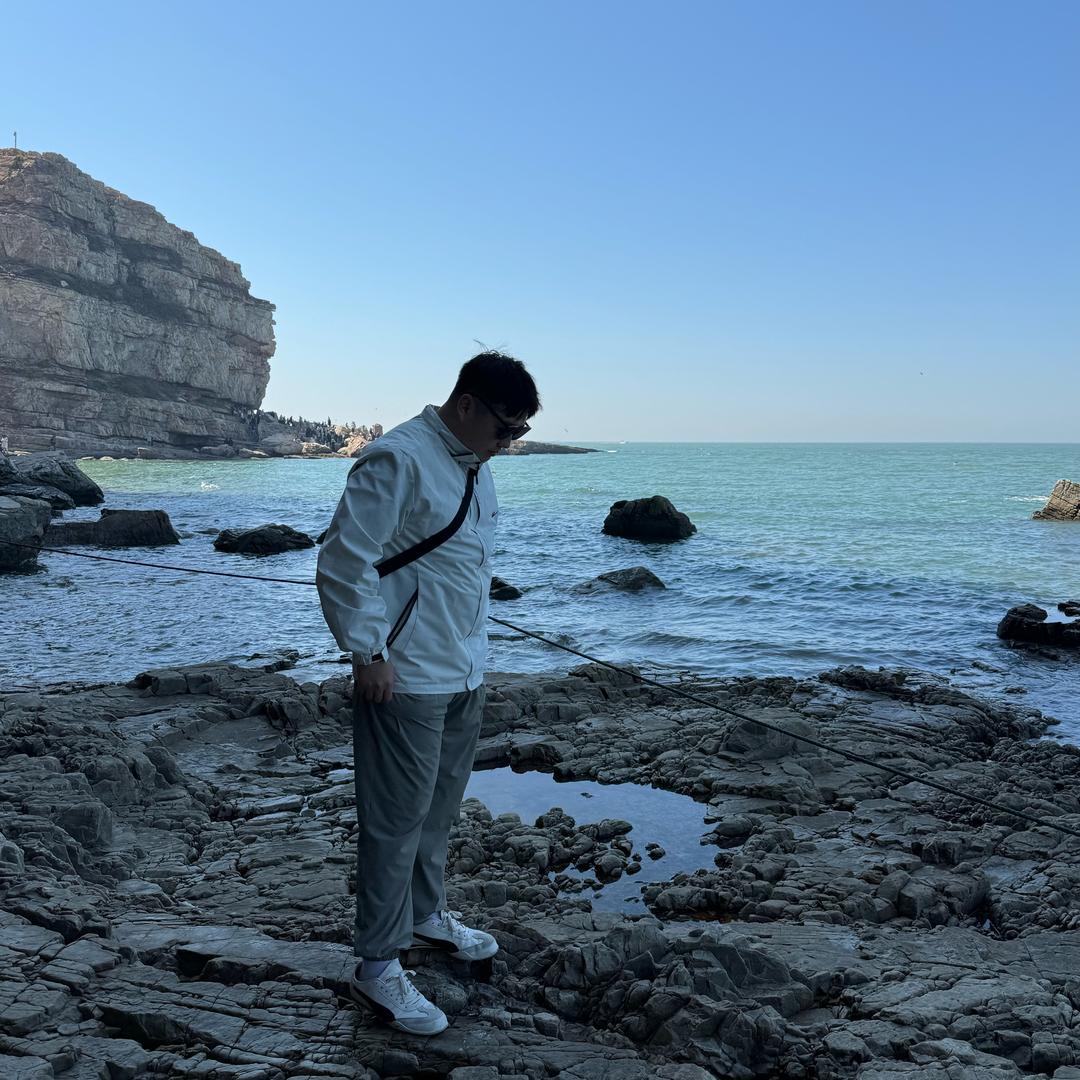 L🌈老臭不喝酒J.S