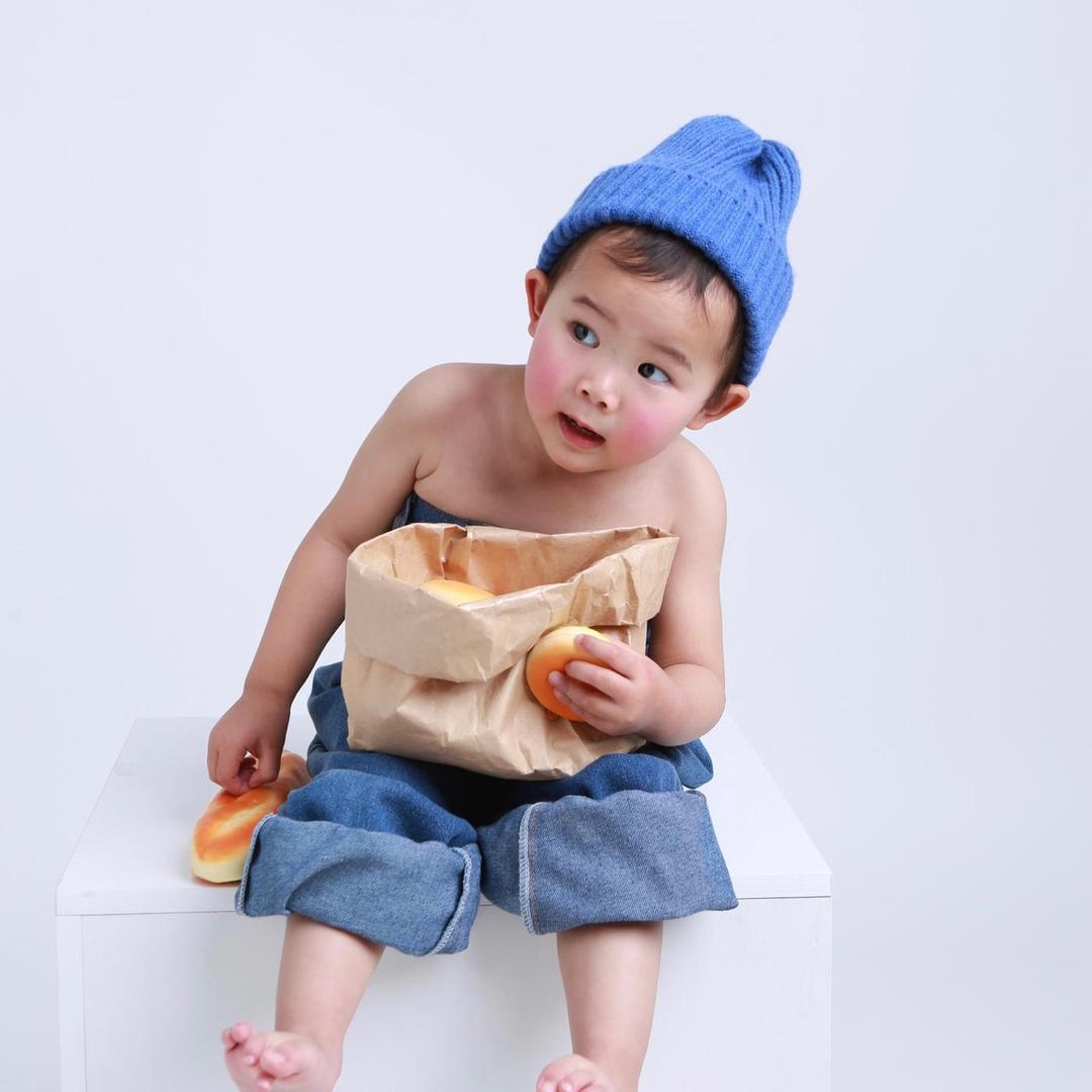 我有一个卷毛女