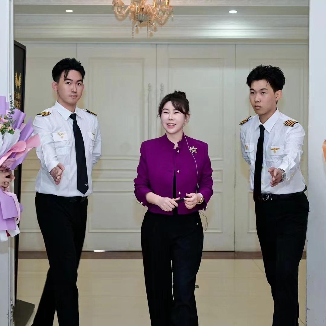 百亿教育-美业落地式店务管理