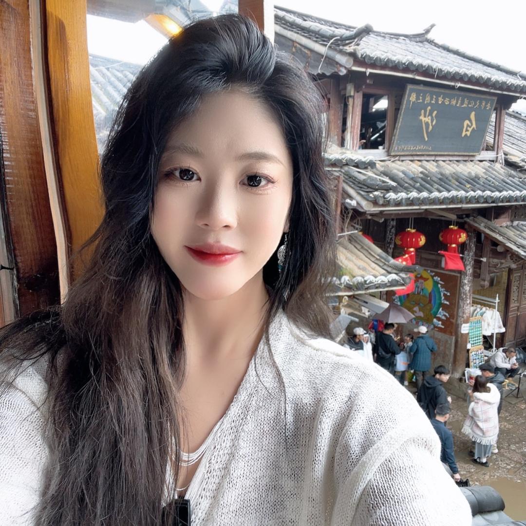 沈阳女发型师小颖