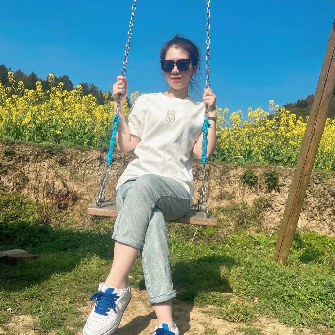 铜仁德江卖珠宝的小吴