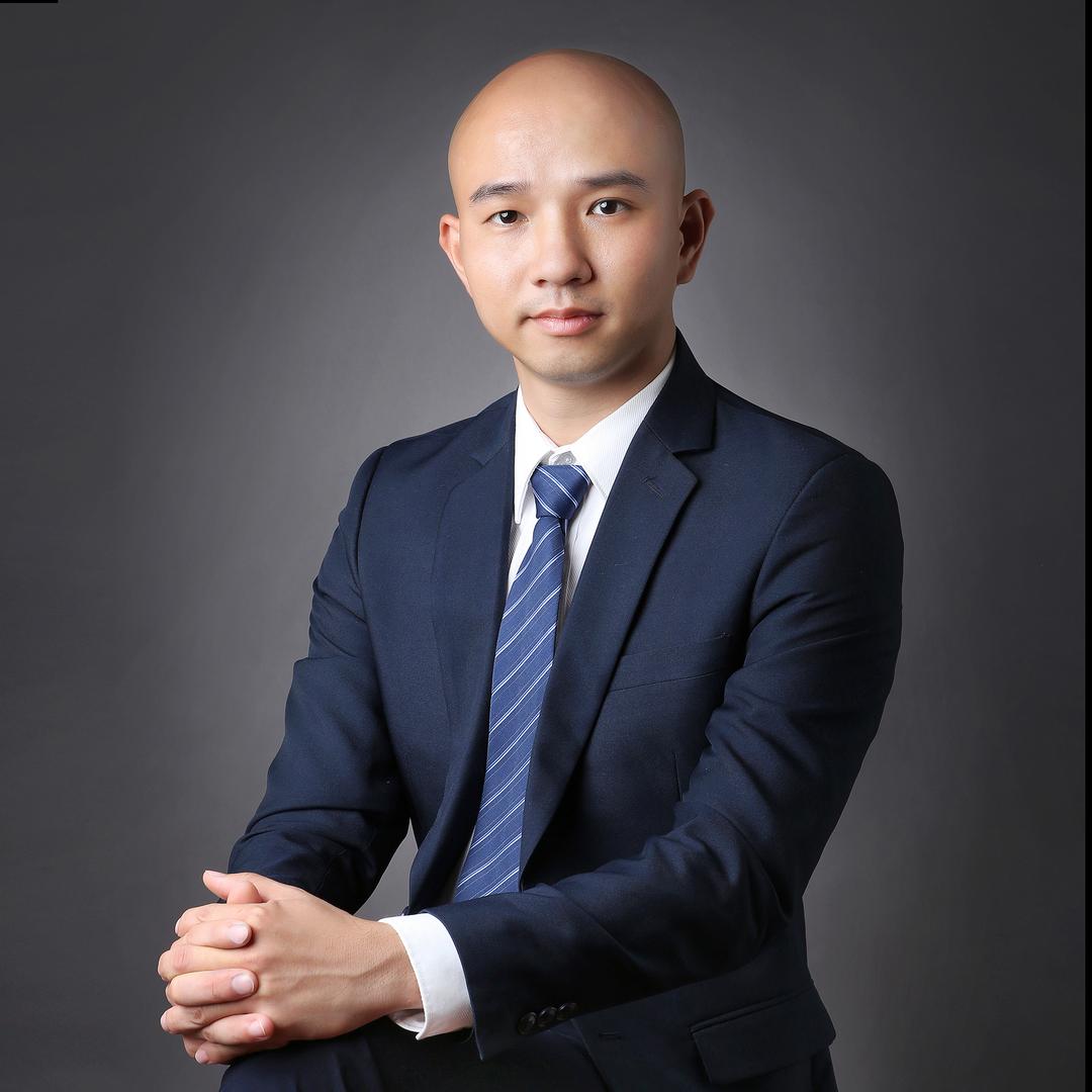 光头刑事律师陈嘉豪