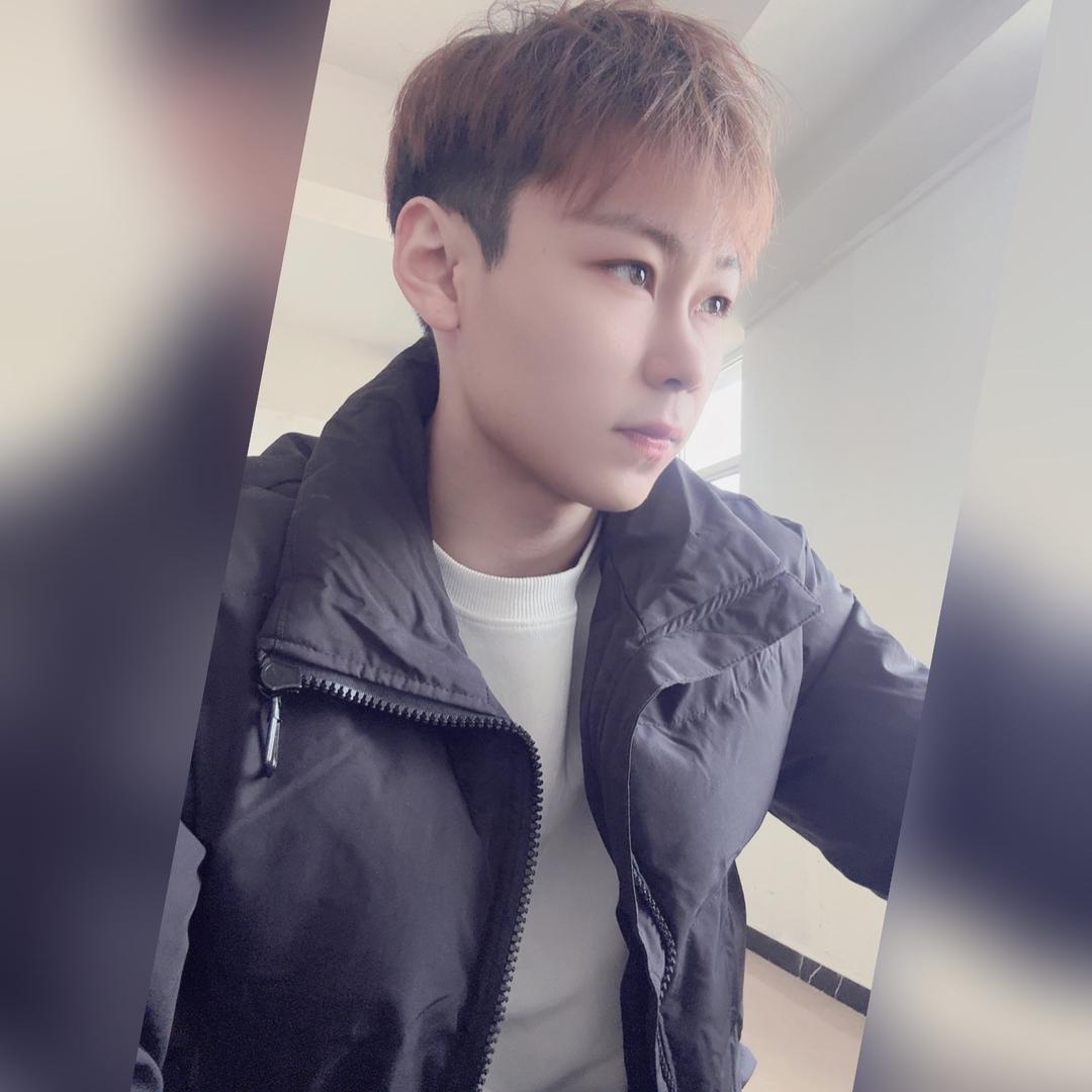 王小龙