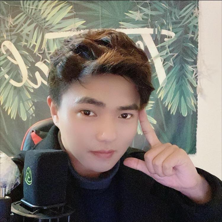 户外唱歌磊12月2号生日庆典（助理。）