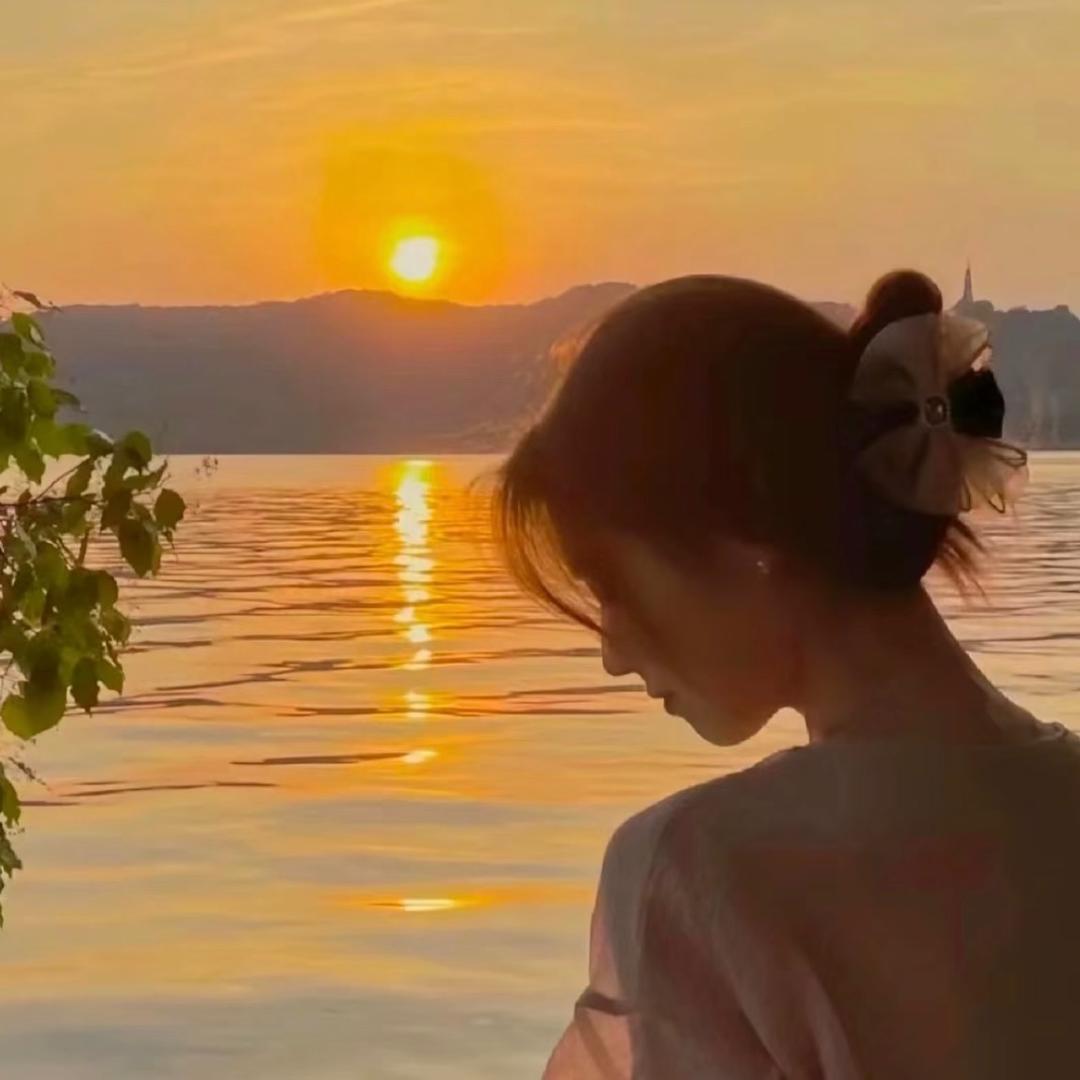 唯美服饰