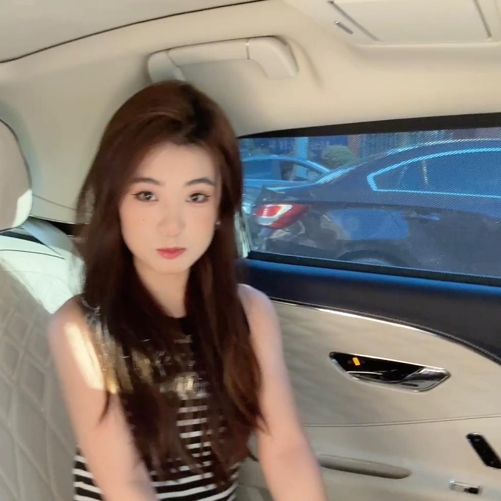 婷.