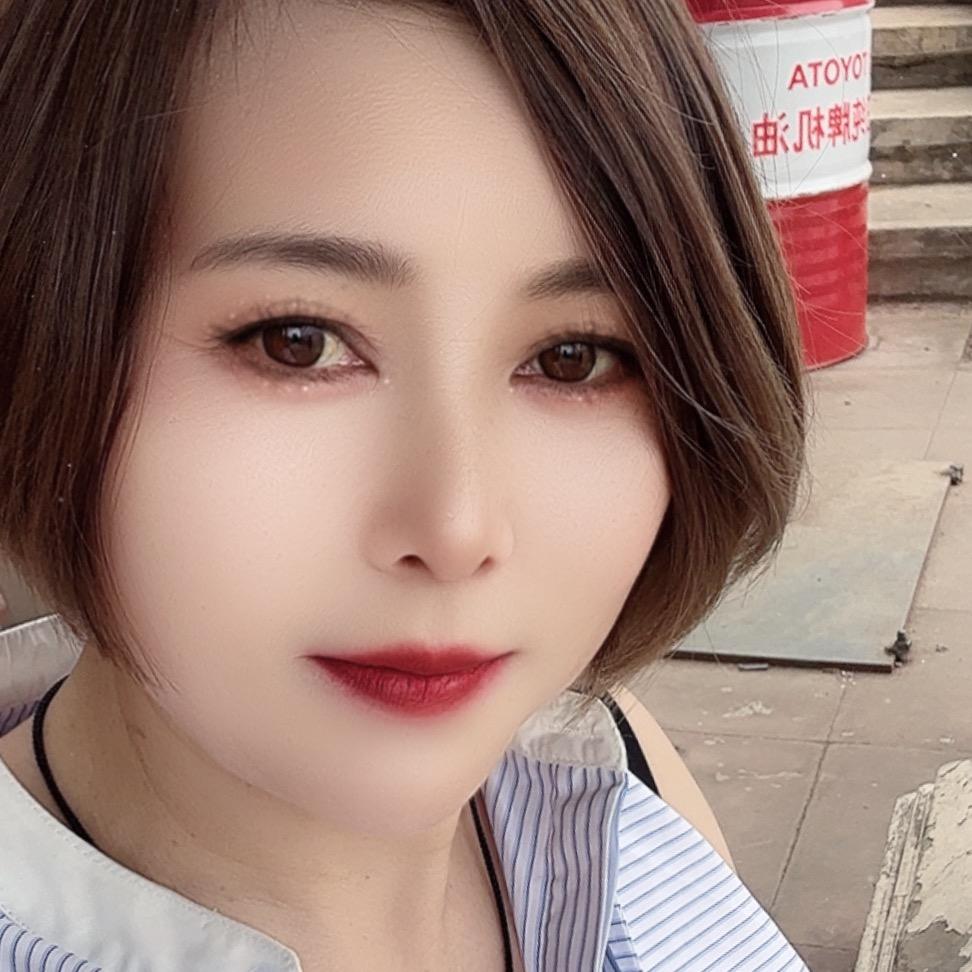 婧儿💕单身缺一老板