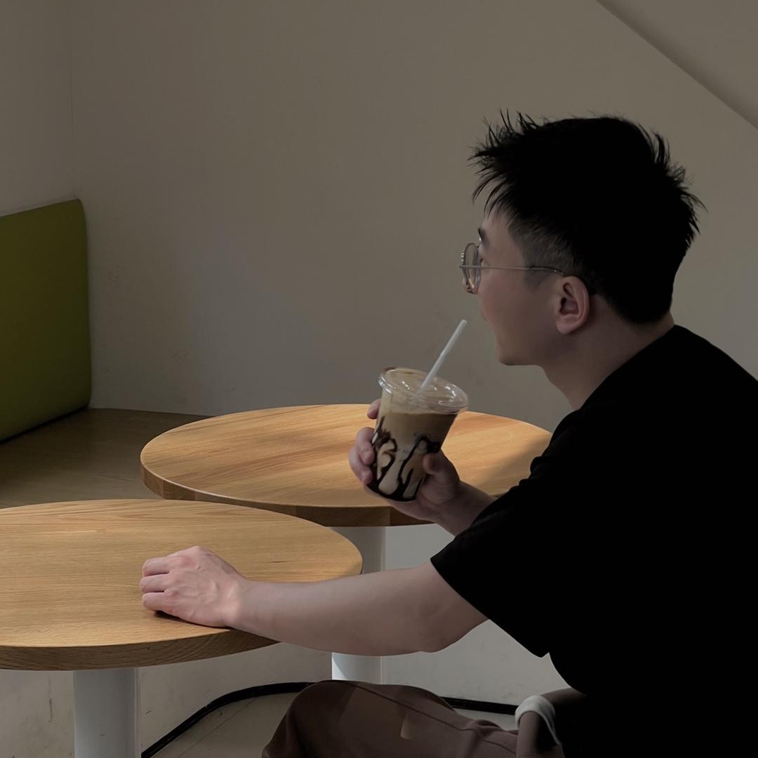 Mr 顾