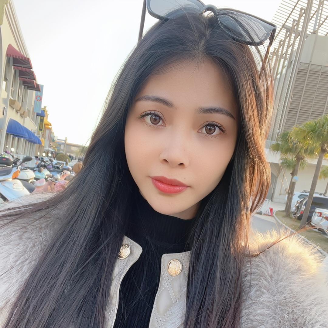 公馆小姐姐