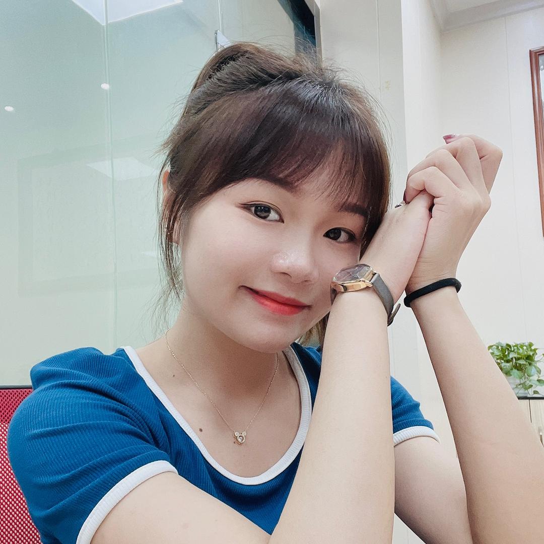 芳姑娘在深圳