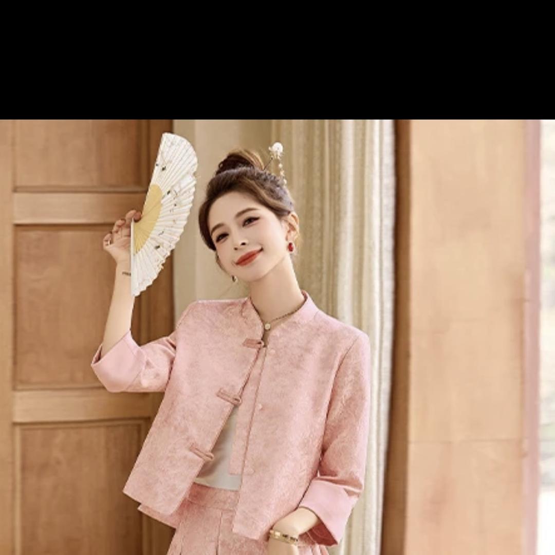 YIDINA轻奢羽绒服旗舰店