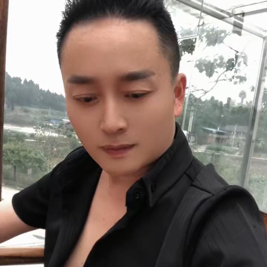 退出服装行业