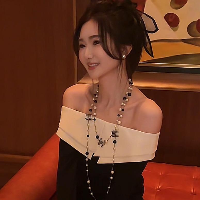 yiyi吖(艺艺家的小宝藏)
