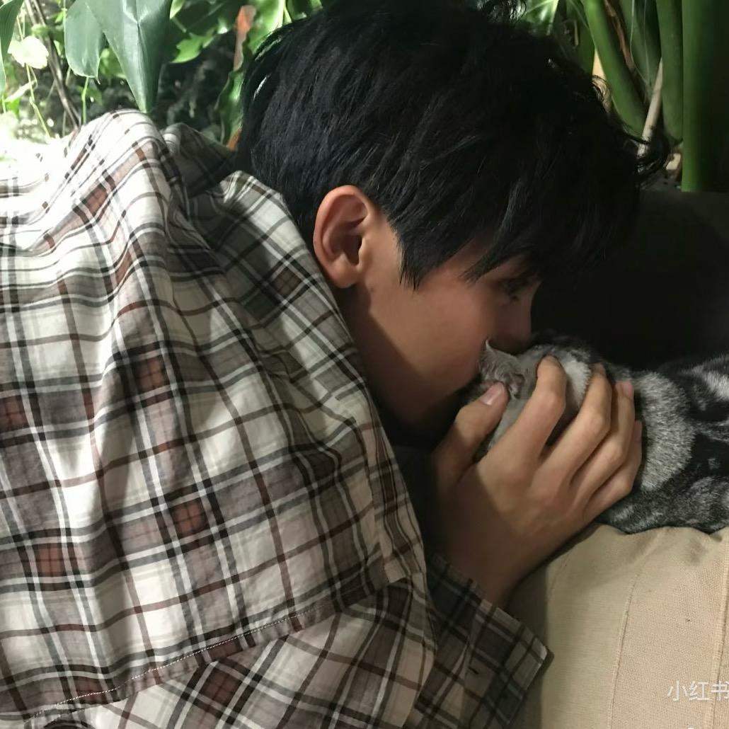 害怕帅气男人