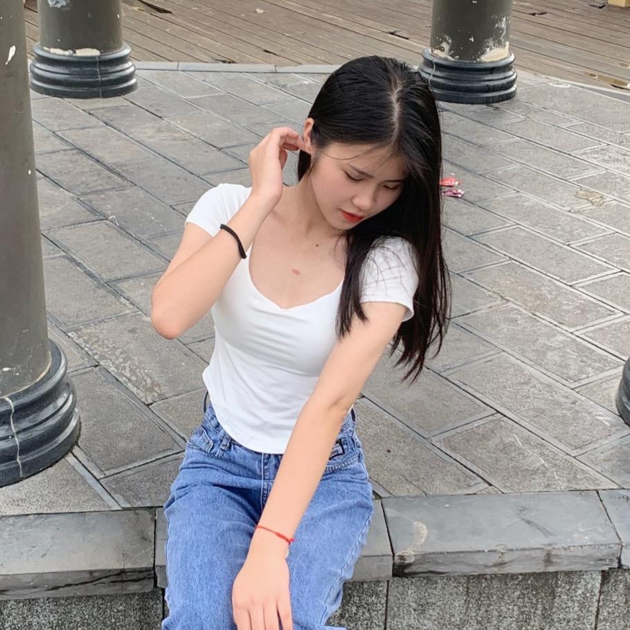 李李.