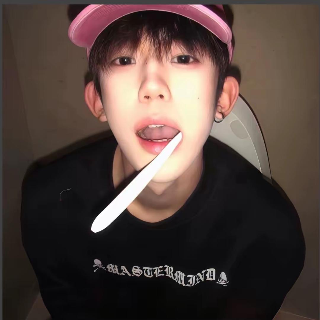 24酒吧小林
