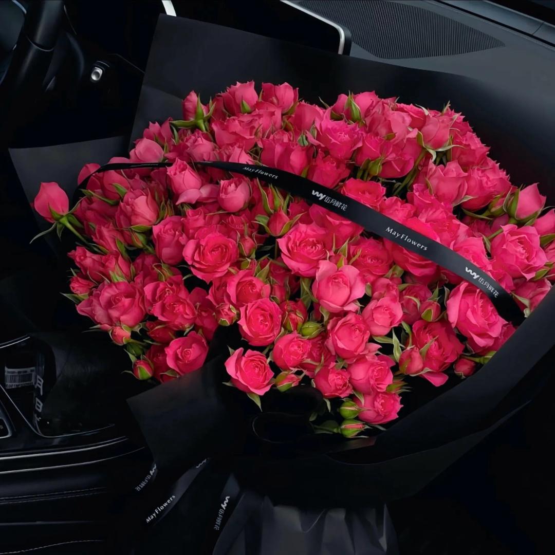 高公大红果花艺婚庆