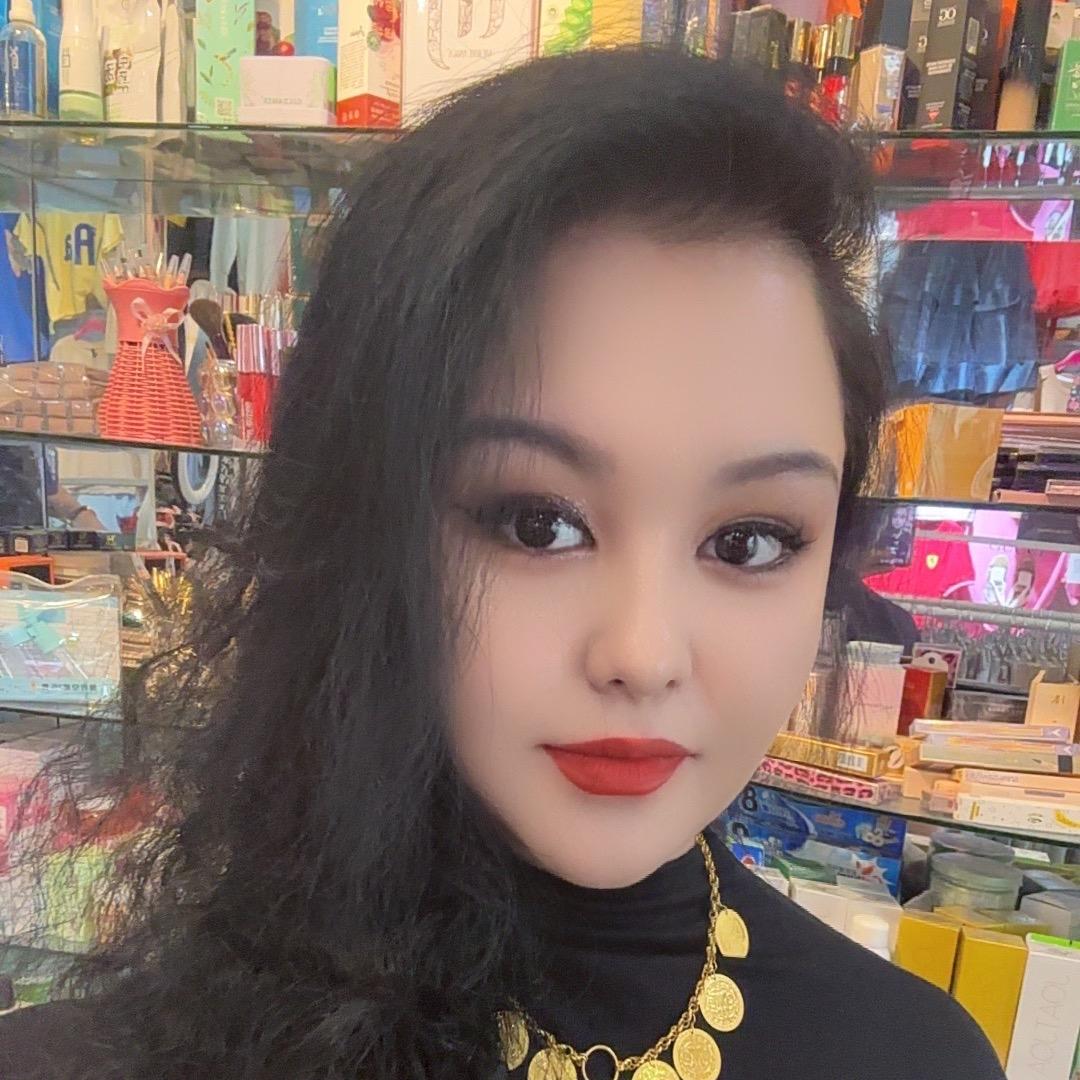 祖丽化妆品店😍