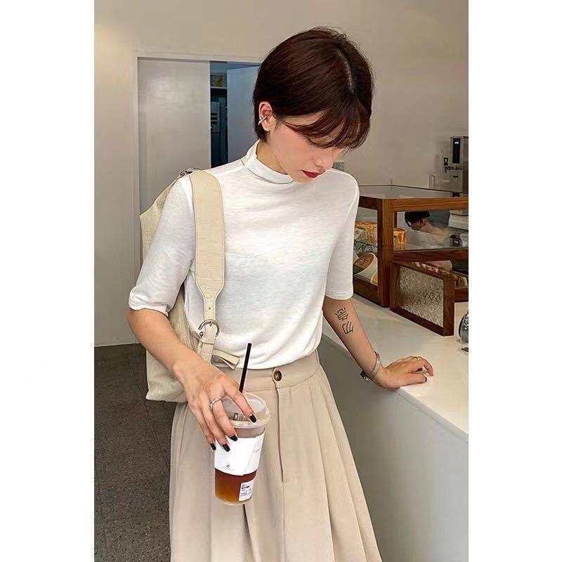 景洪市OOTD日常（明捷酒店停车场内）