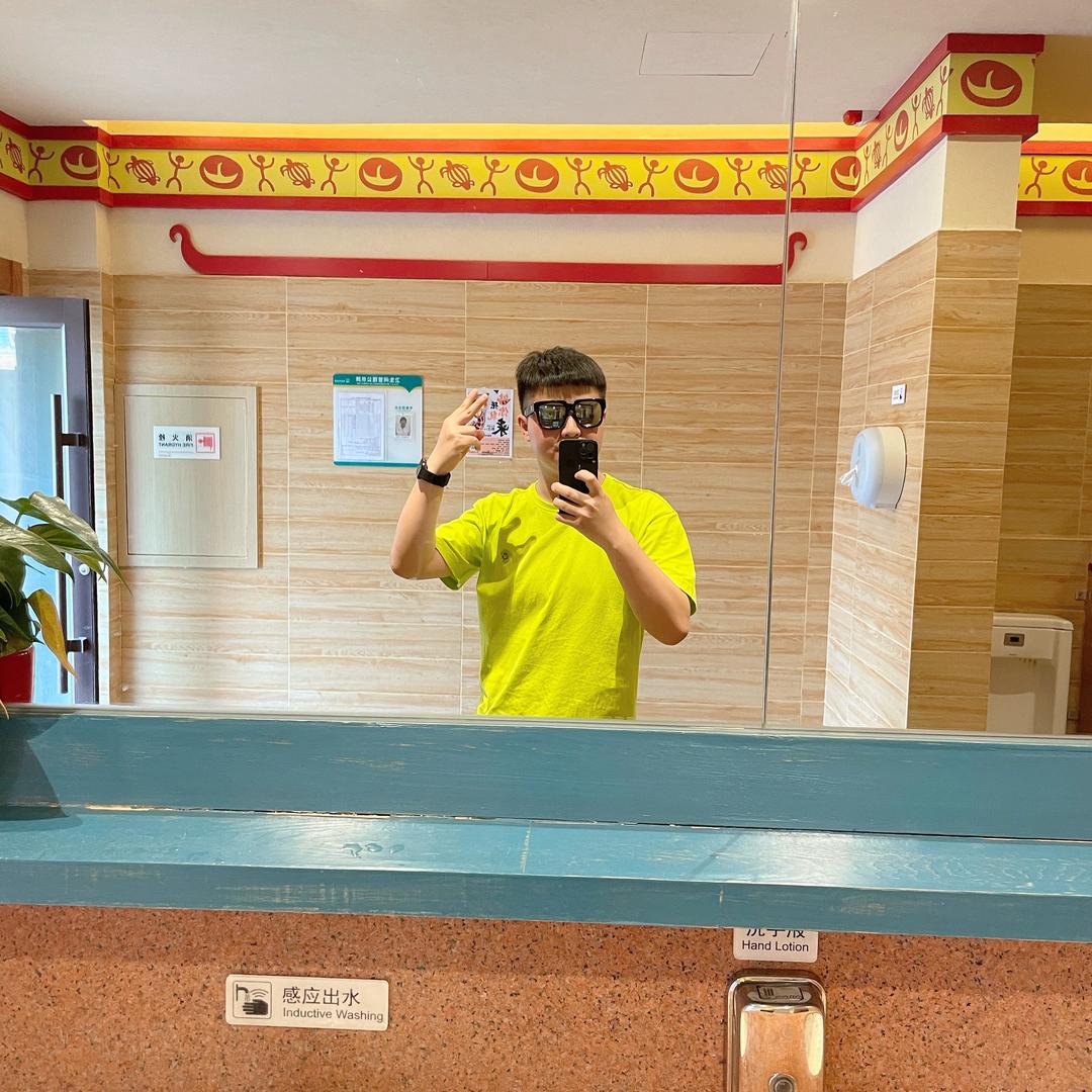 栋Sir🏊🏻‍♂️