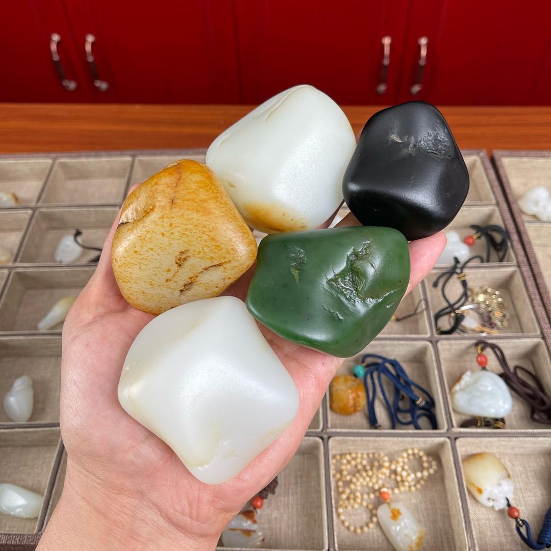 大个子玩玉