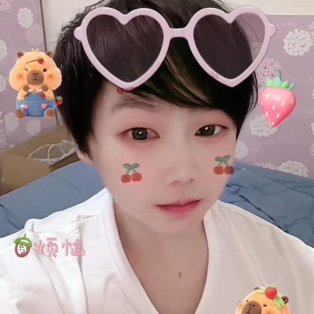 小魔女小跟班