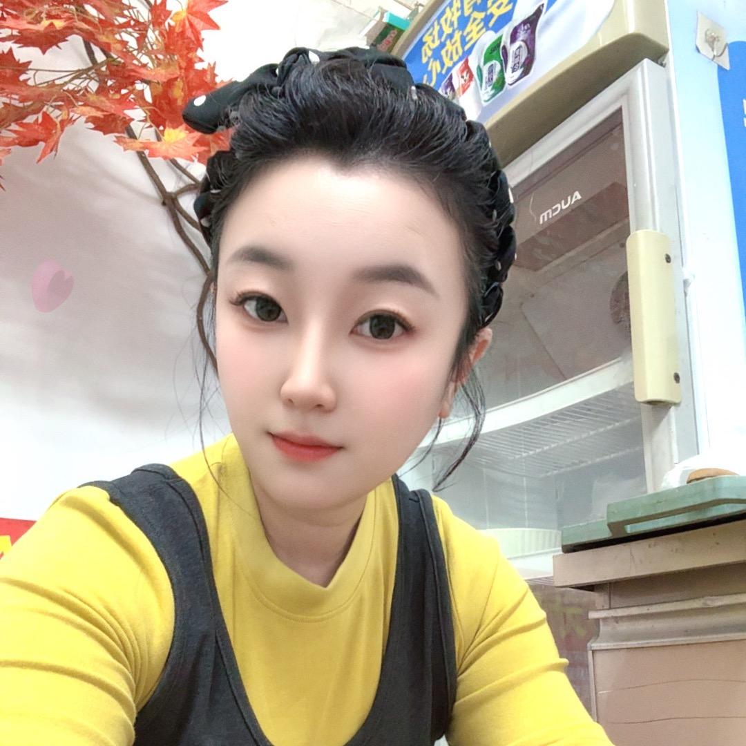 卖手机的老板娘