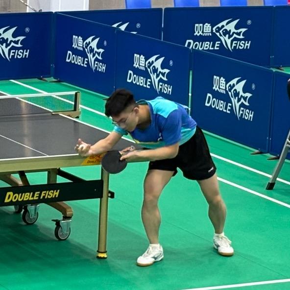 洪师傅不会打乒乓球