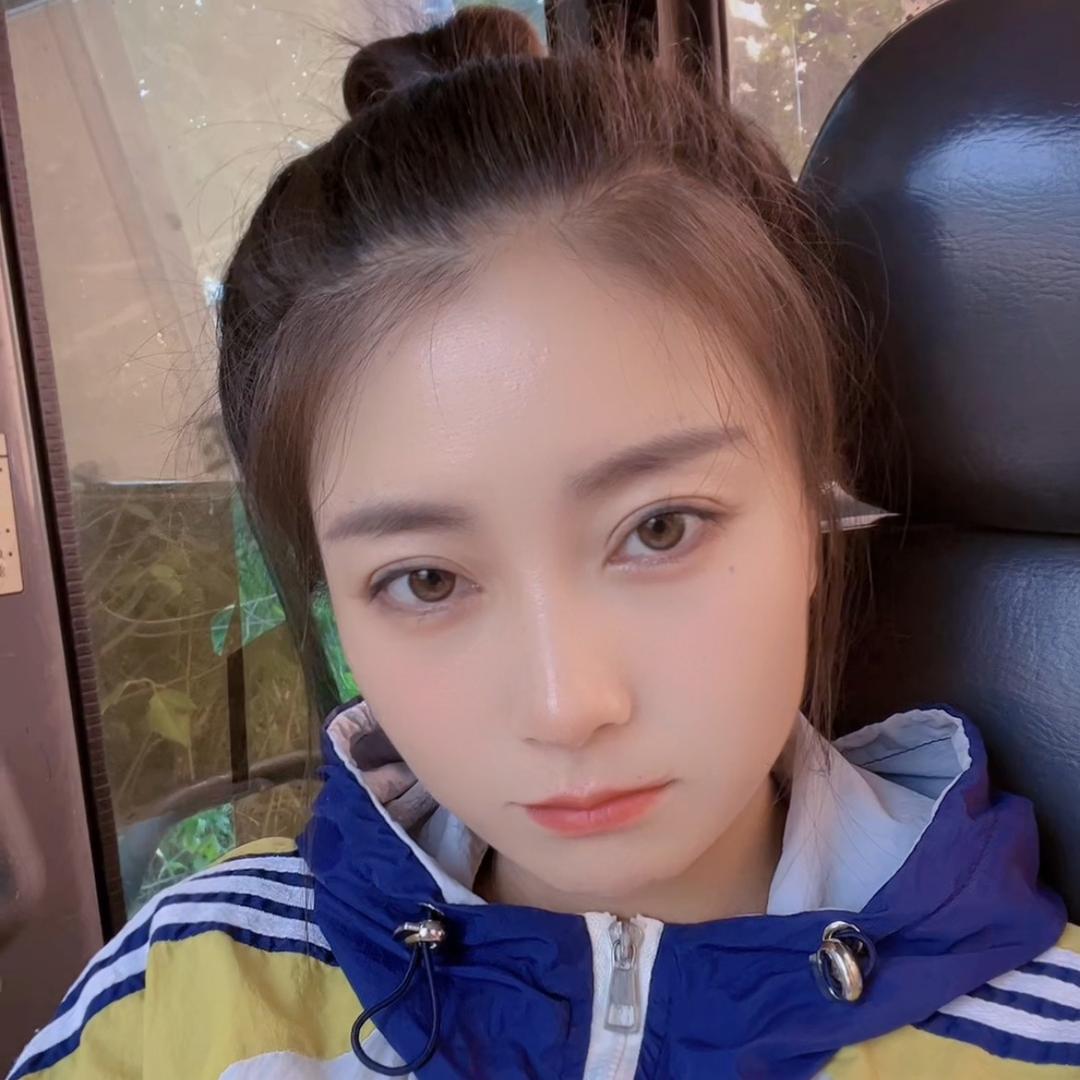 挖机@/💋小妞